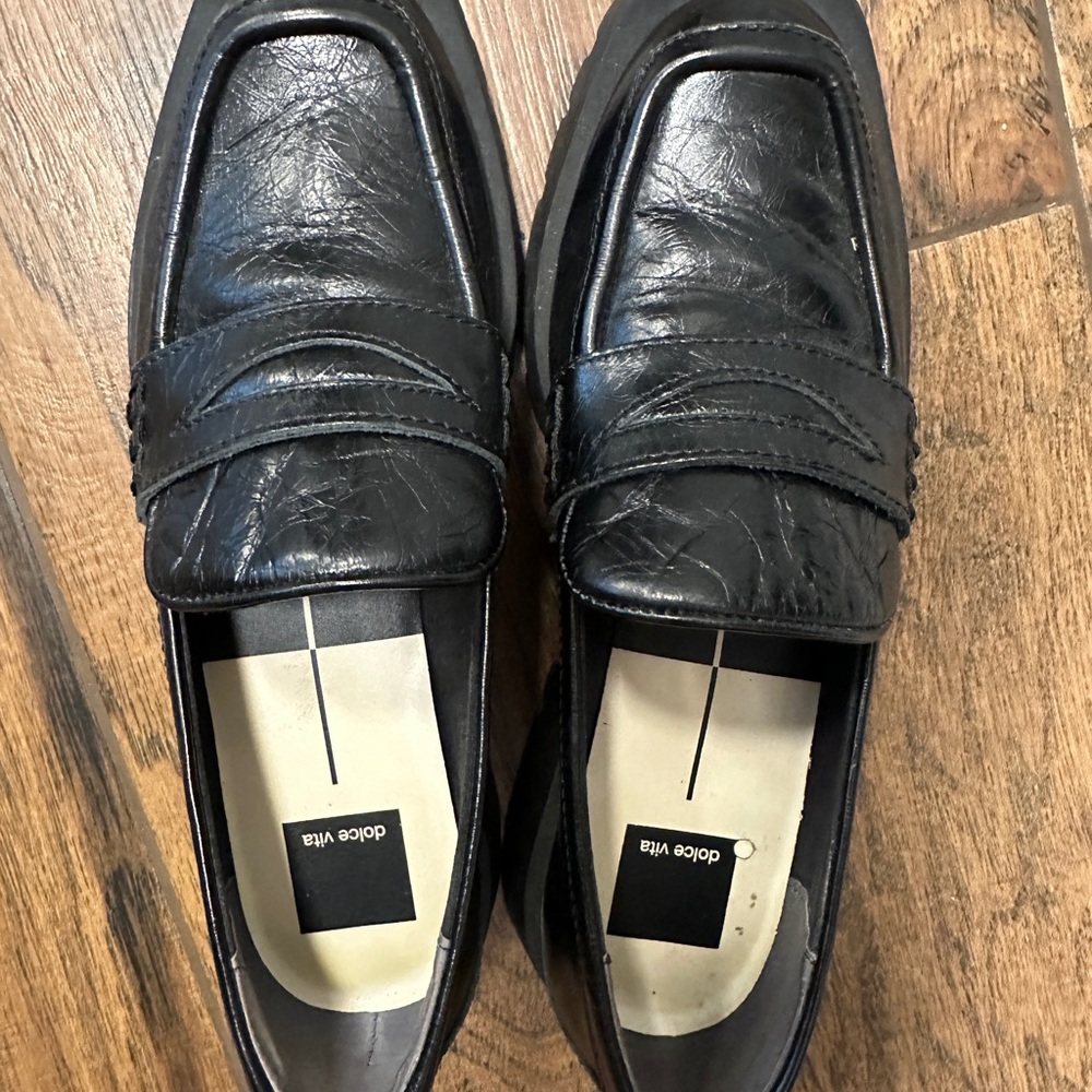 Dolce Vita women’s Classic Black Slip-On Loafers